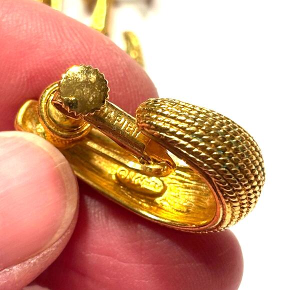 Vintage Napier adjustable clip on earrings textured gold faux hoops classic Y2K - Picture 4 of 5